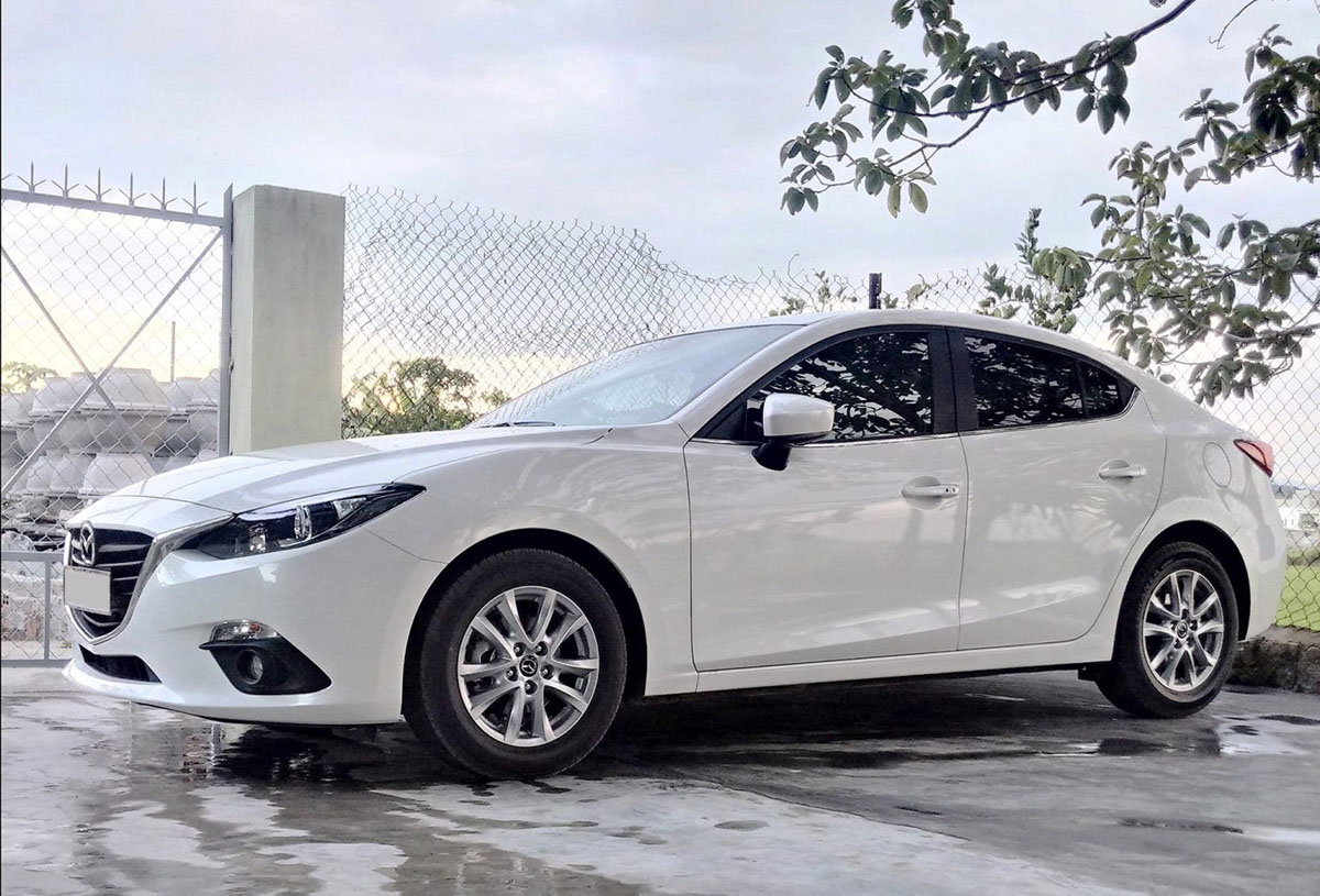 Xe 4 cho Mazda_ngoai that