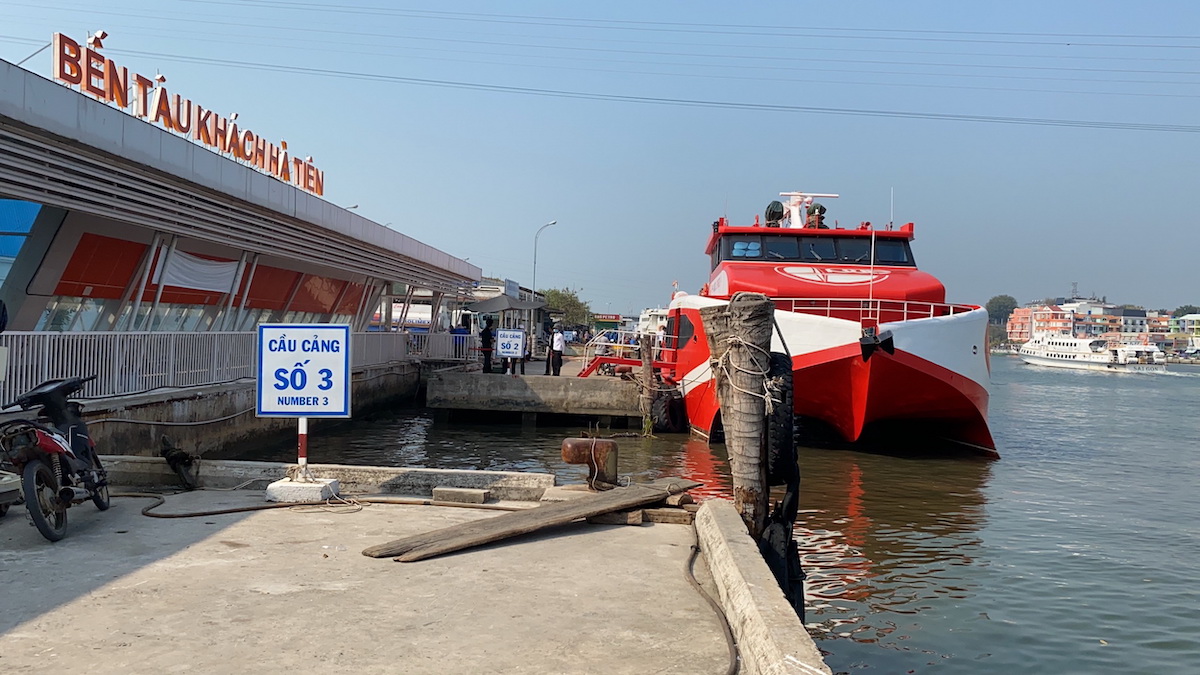 Bến t&agrave;u H&agrave; Ti&ecirc;n