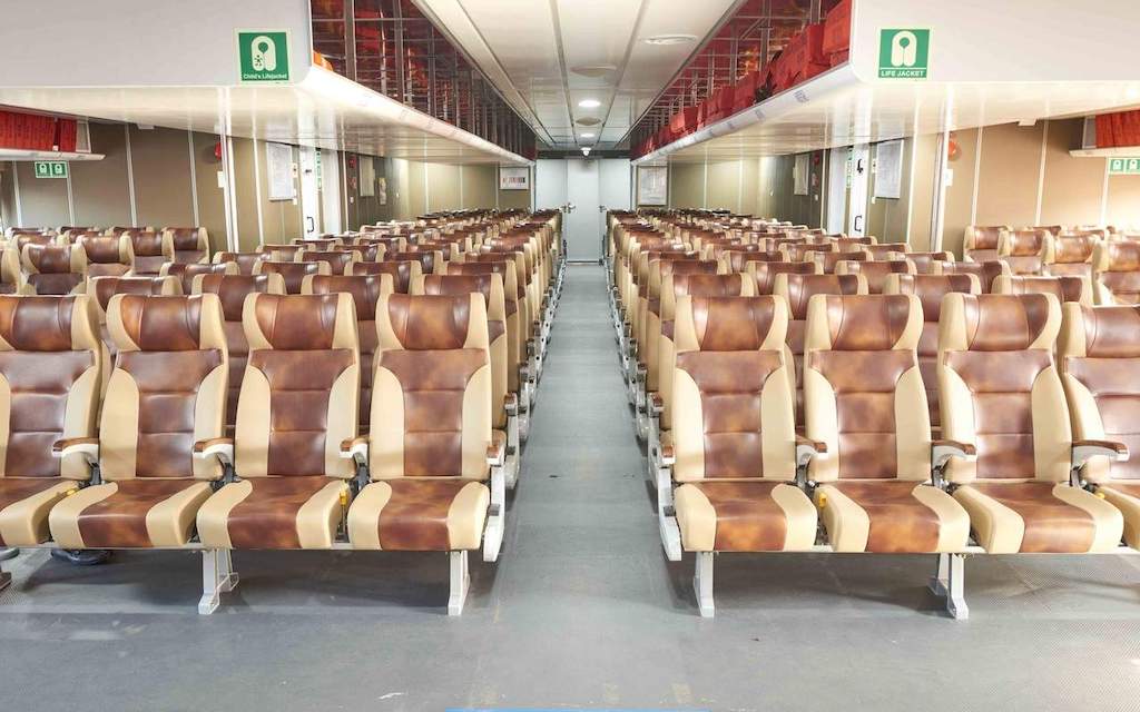 Nội thất Tàu cao tốc Phú Quý Express