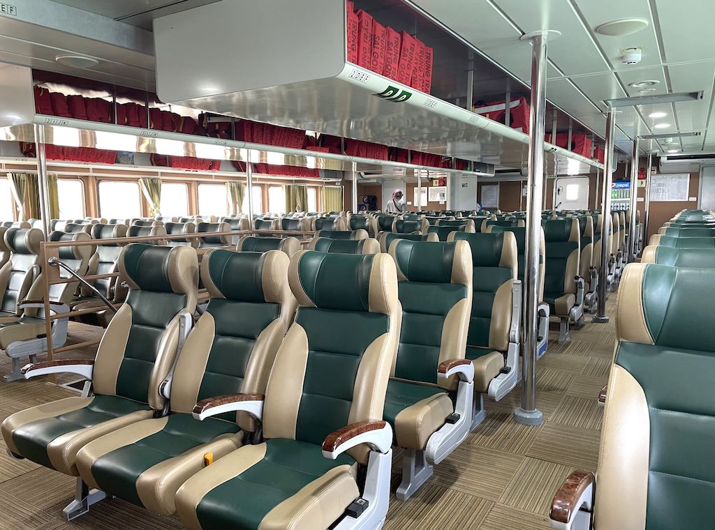 Nội thất tàu cao tốc Trưng Trắc