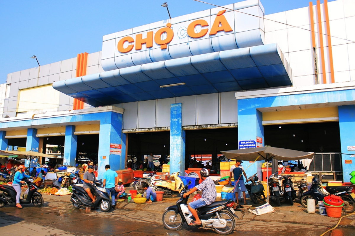 Chợ H&agrave; Ti&ecirc;n